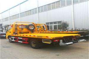 峄城区附近拖车救援搭电